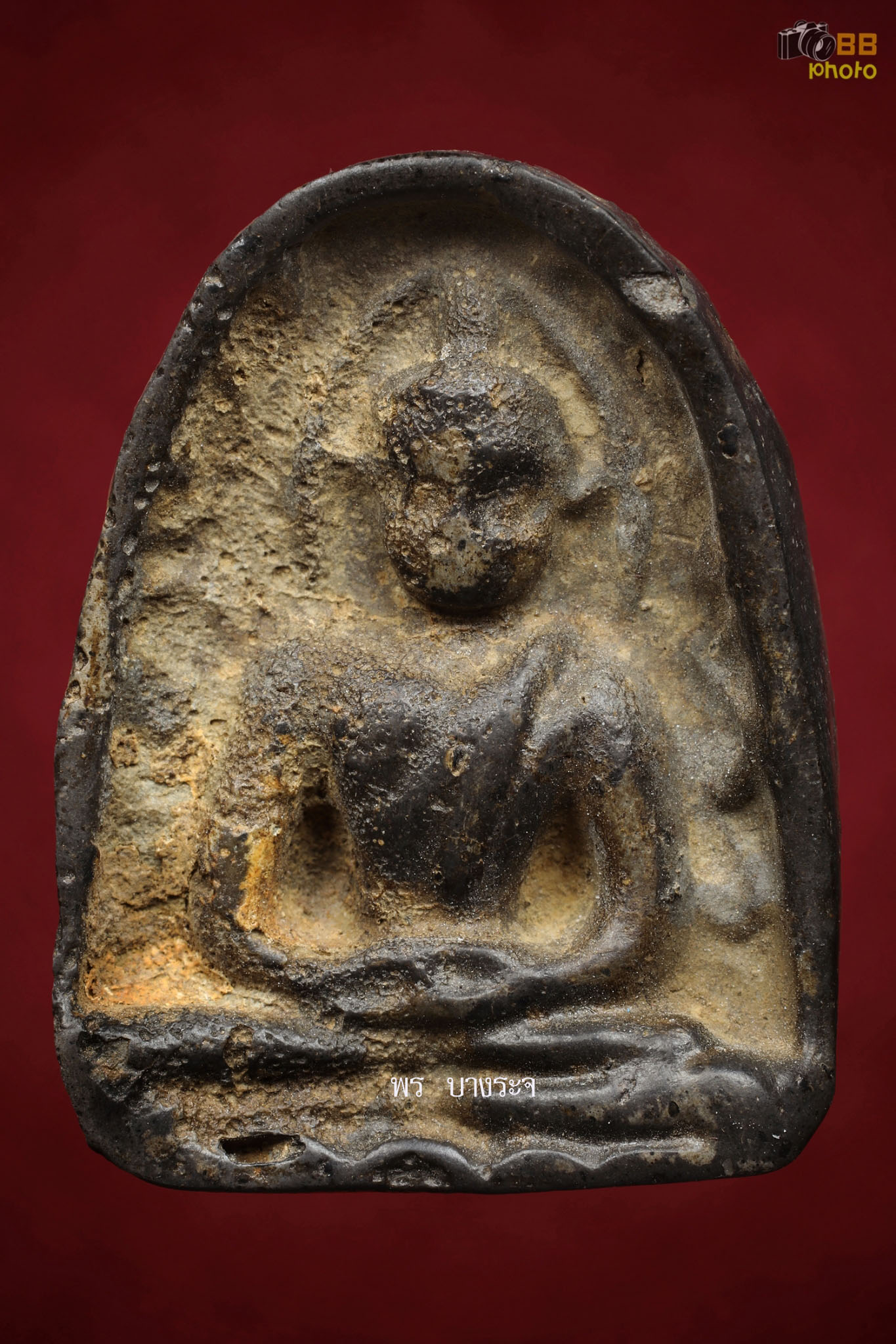 Phra Somkor were first discovered on B.E. 2392 in Wat Phra Boromathat. Gumpangpeth province.